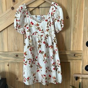 EUC old navy mini strawberry dress with pockets
